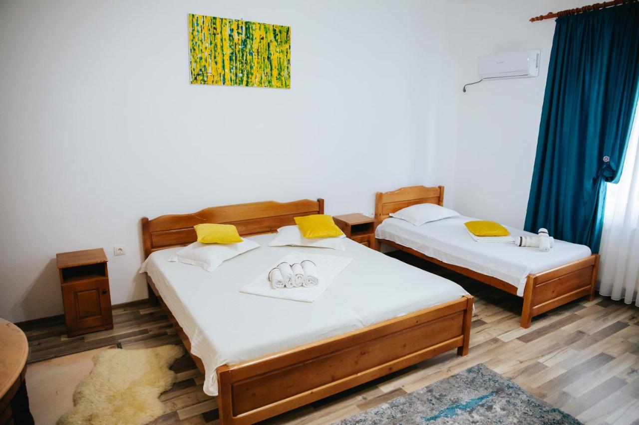 Pensiunea Casa Cristal Zsilvásárhely Kültér fotó